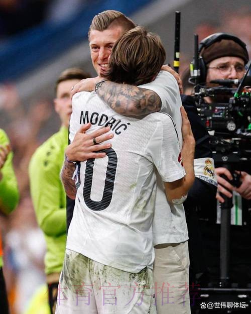 安帅:魔笛与克罗斯依然是主角 但出场时间会减少 安帅:魔笛与克罗斯依然是主角 但出场时间会减少